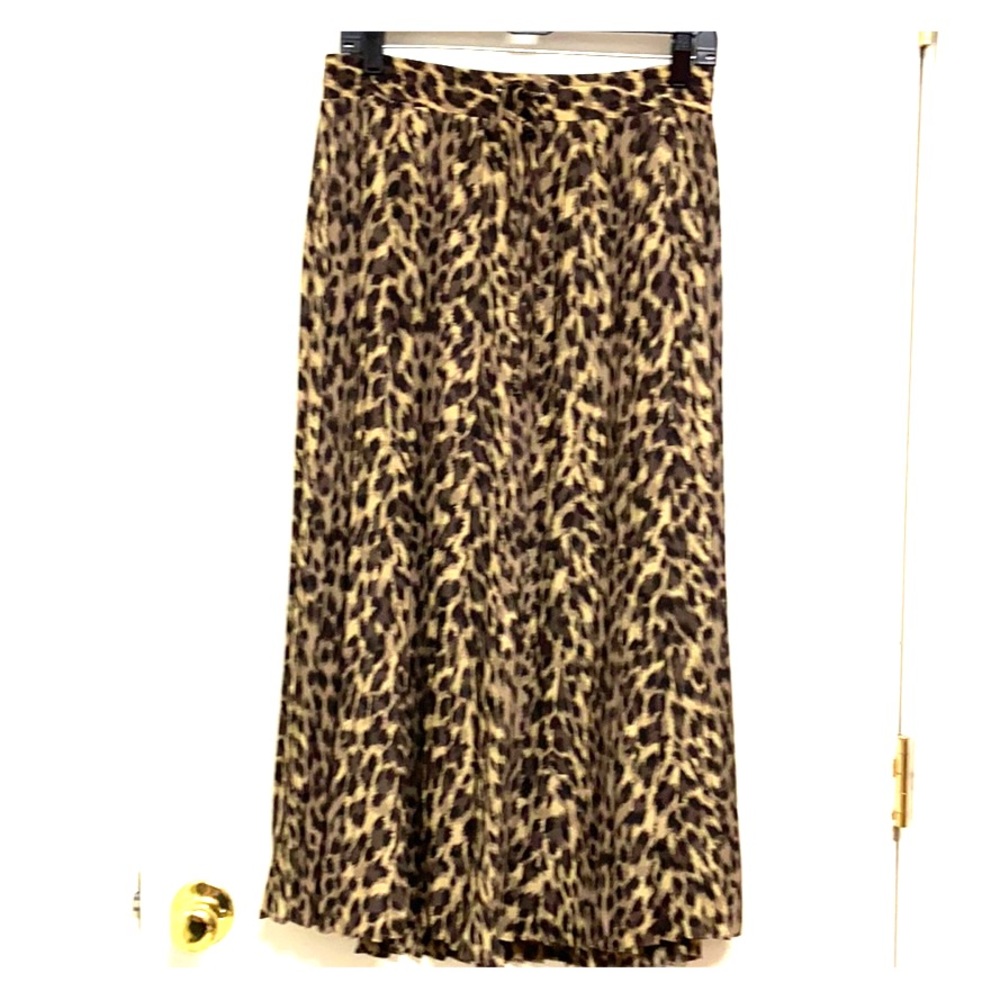Pleated Midi Leopard Print